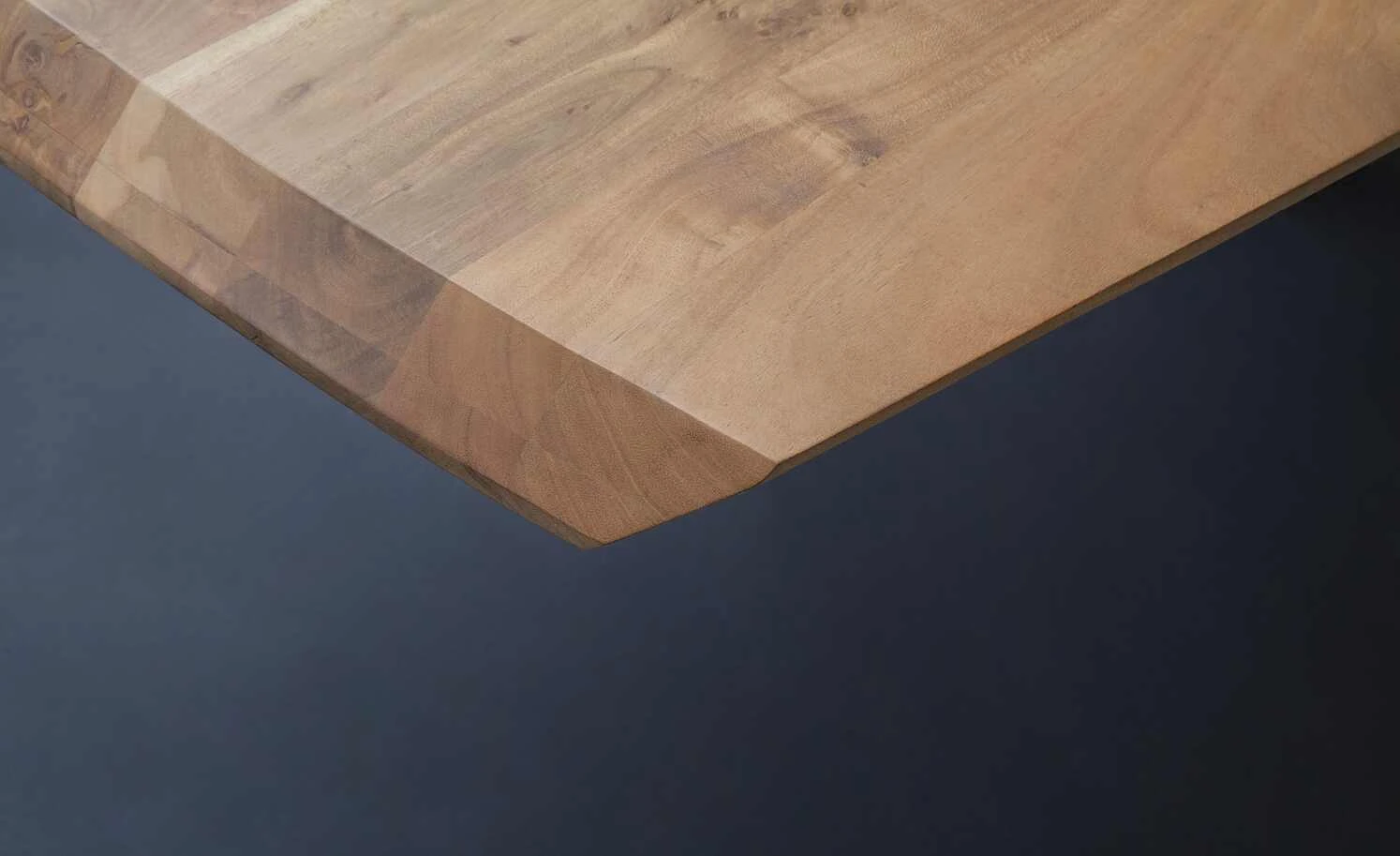 Woodford Kufentisch massiv Calotta | 220|cm Walnut (Braun) Trapez-Form Anthrazit 8 Woodford Kufentisch massiv Calotta | 220|cm Walnut (Braun) Trapez-Form Anthrazit – Bild 6